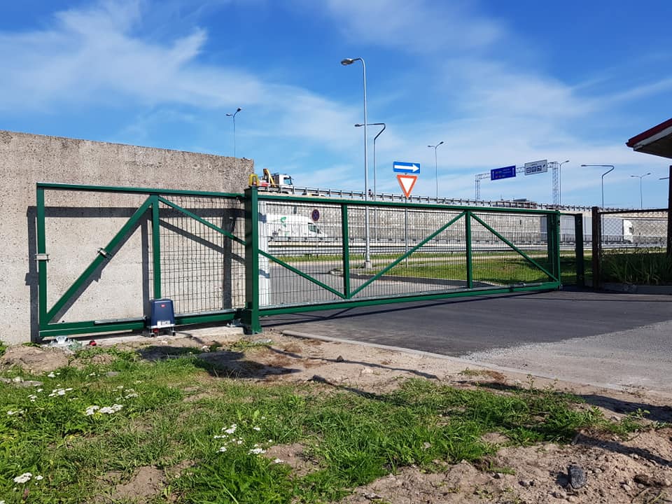 Bīdāmie vārti 10